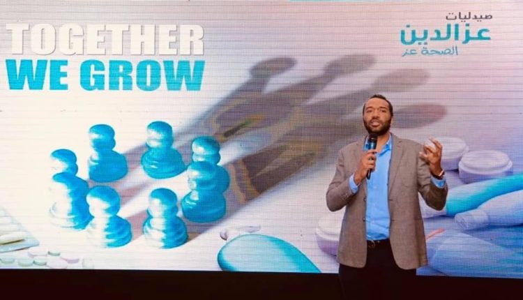 د. طارق عز الدين رئيس مجلس إدارة صيدليات عز الدين