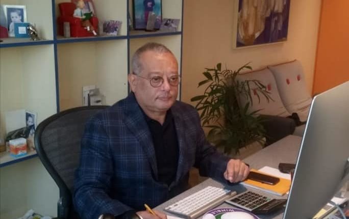 د. أحمد حسني رئيس مجلس ادارة شركة كوباد فارما