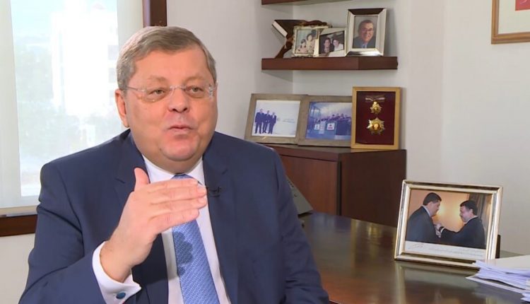مازن دروزة الرئيس التنفيذي لشركة «أدوية الحكمة» لمنطقة الشرق الأوسط وشمال أفريقيا