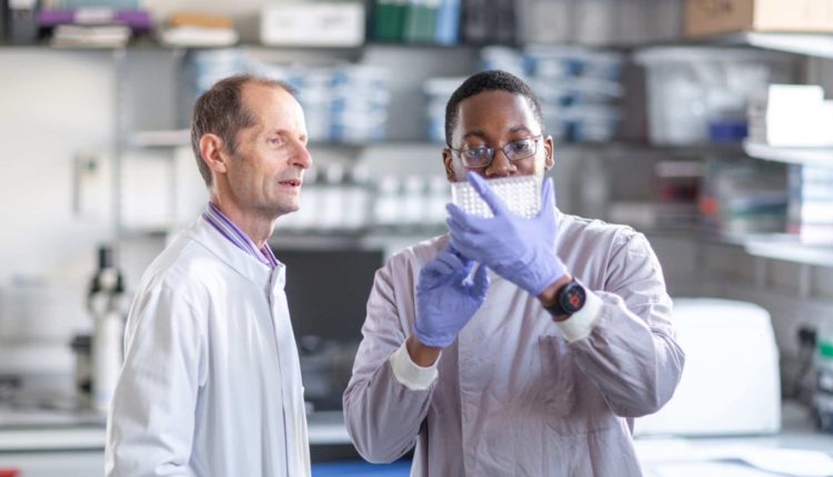 آبل وجوجل تطلقان تطبيق للإبلاغ عن فيروس كورونا