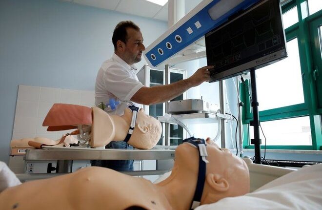 جهاز تنفس صناعي يتم التحكم فيه عن بعد