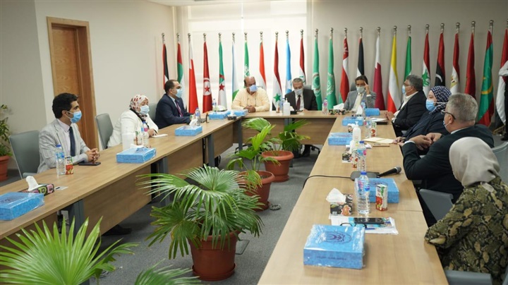 الدكتور شيرين حلمي يزور فرع الأكاديمية العربية بمدينة العلمين الجديدة