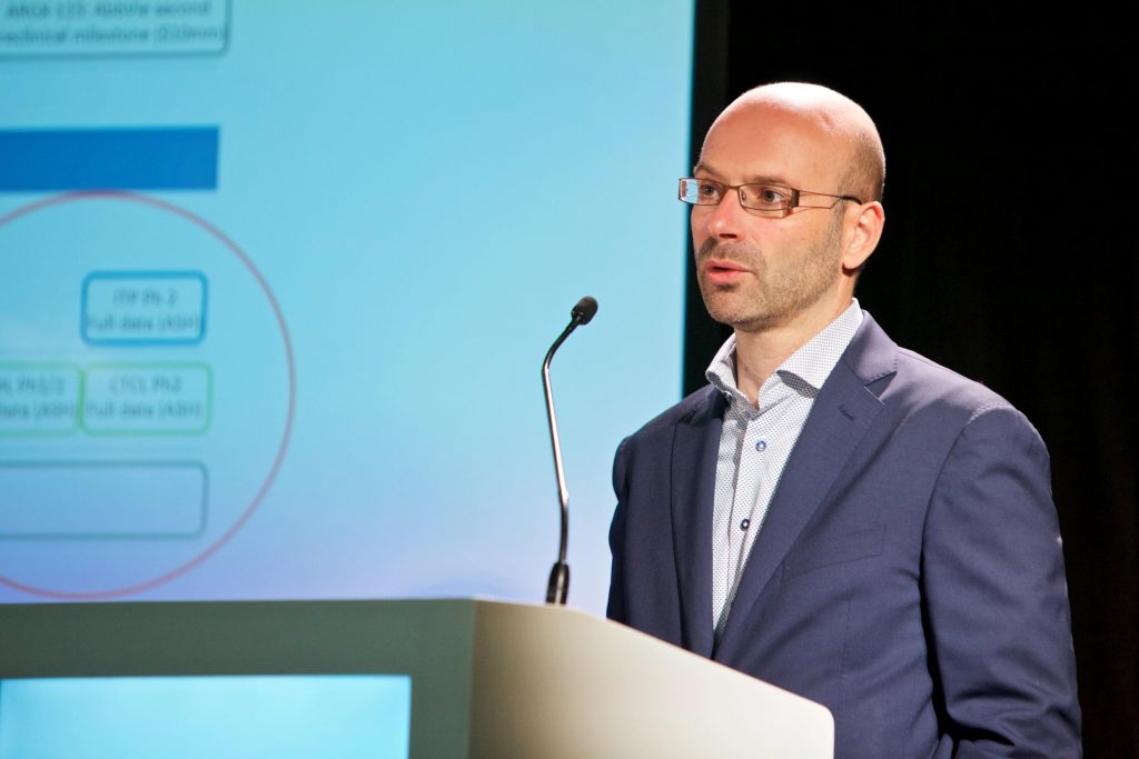 شركة «Argenx» تستحوذ على قسيمة مراجعة أولوية لـ «FDA» من «باير» مقابل 98 مليون دولار تيم فان هاويرميرين، الرئيس التنفيذي لشركة «argenx»
