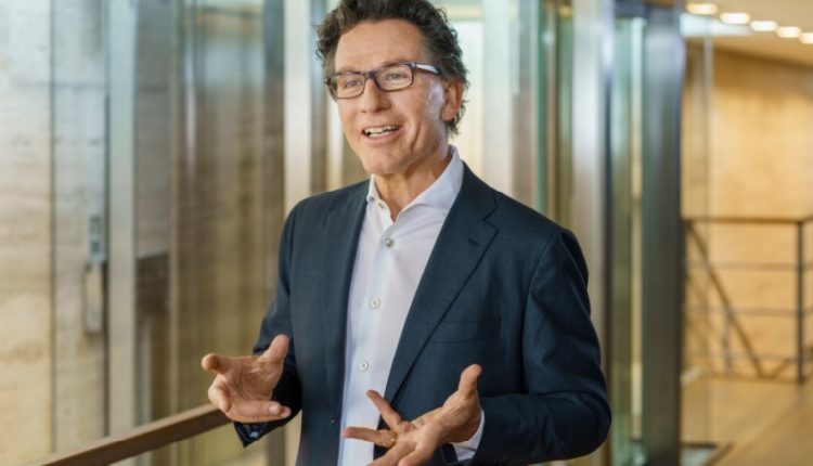 جيمس صبري، رئيس شركة روش فارما للشراكة العالمية