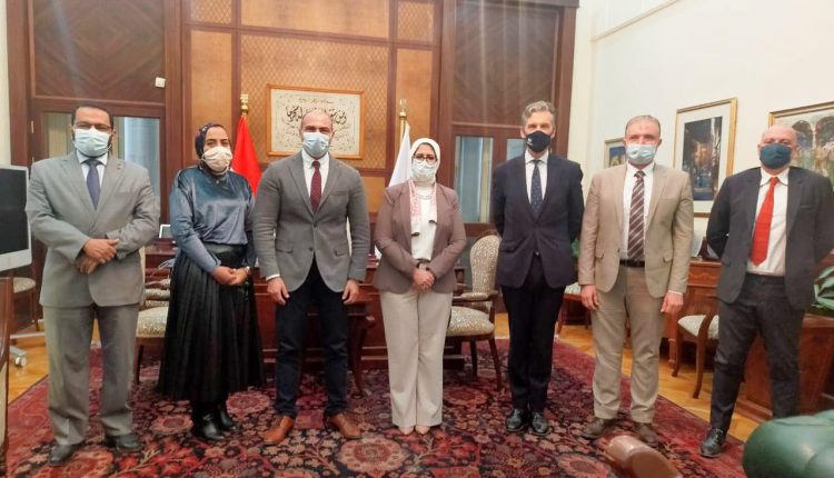 وزيرة الصحة تستقبل السفير البريطاني ورئيس أسترازينيكا مصر