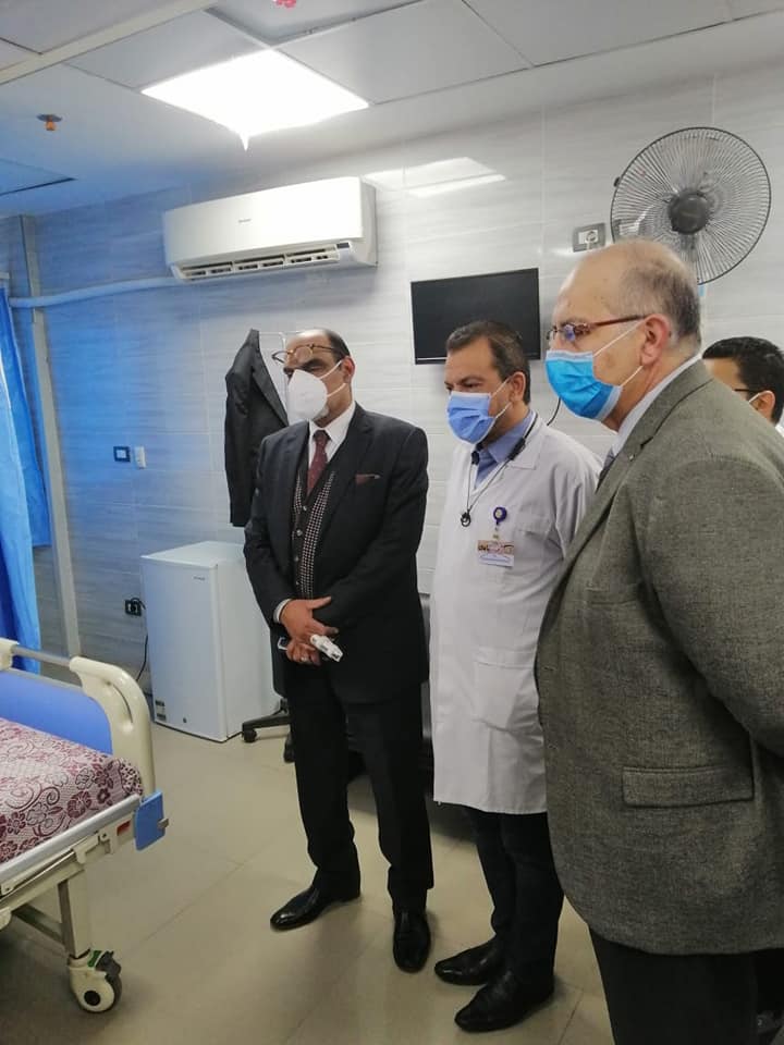 بدء تطعيم الأطقم الطبية بمستشفى مدينة نصر للتأمين الصحي ضد كورونا