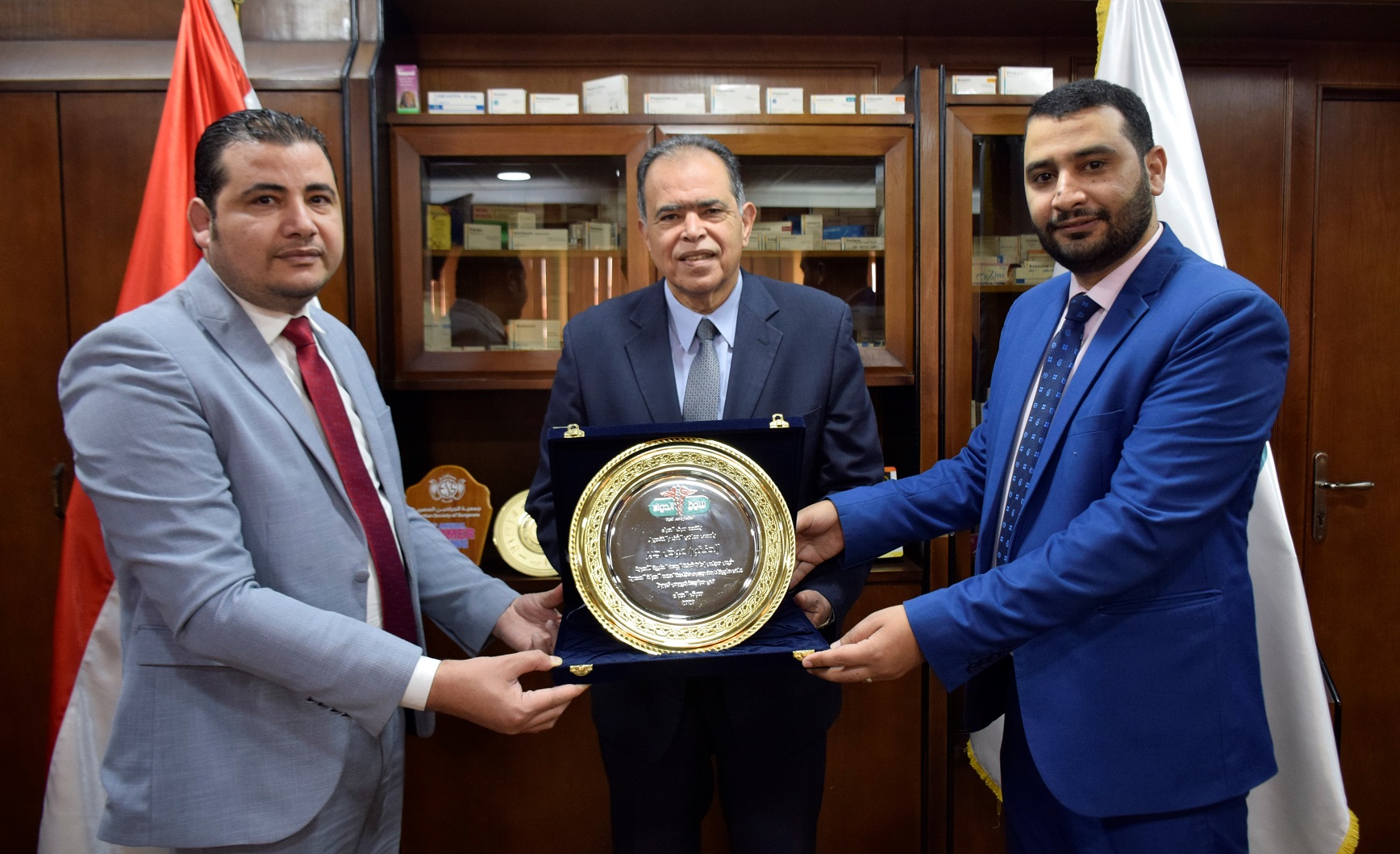 الدكتور عوض جبر رئيس شركة المهن الطبية للأدوية