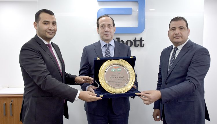الدكتور محمد قنديل االمدير الإقليمي لشركة أبوت للأدوية بمصر والسعودية