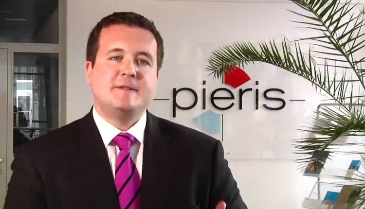 ستيفن يودر الرئيس التنفيذي لشركة بيريس للتكنولوجيا الحيوية