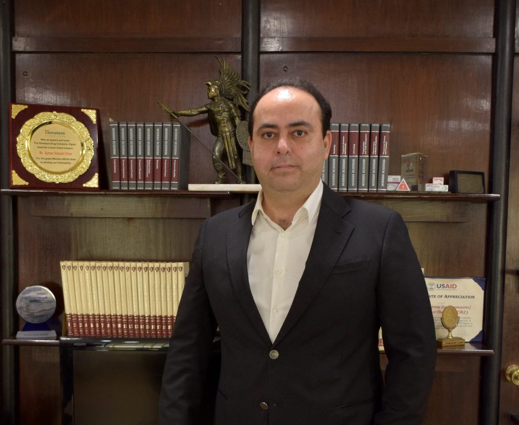 أيمن حسام عمر: ضخ 500 مليون جنيه استثمارات جديدة العام الجاري وافتتاح أكبر مخزن للأدوية في مصر أيمن حسام عمر رئيس مجلس إدارة مجموعة «HO جروب»،