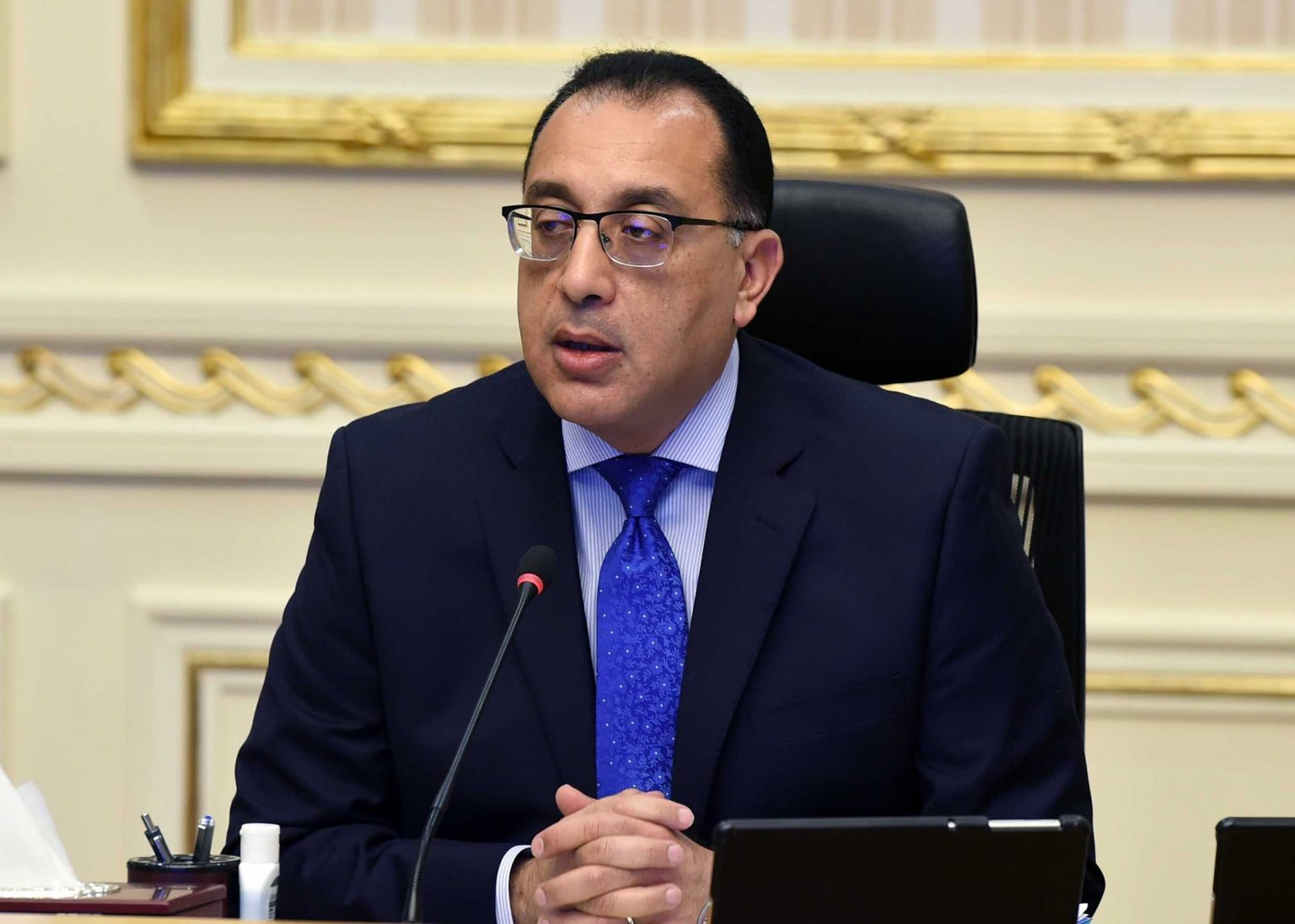 الحكومة تنفي اعتزامها تطعيم المسنين بجرعة كورونا التنشيطية كل 3 أشهر الدكتور مصطفى مدبولي رئيس مجلس الوزراء