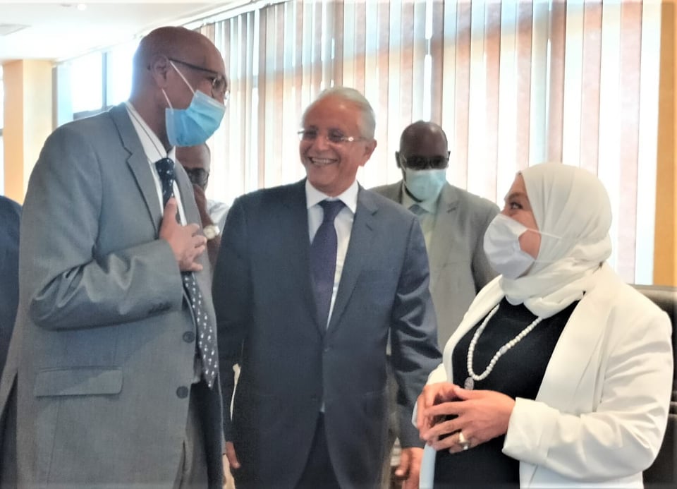 وزير الصحة السوداني يزور شركة ايبيكو للأدوية