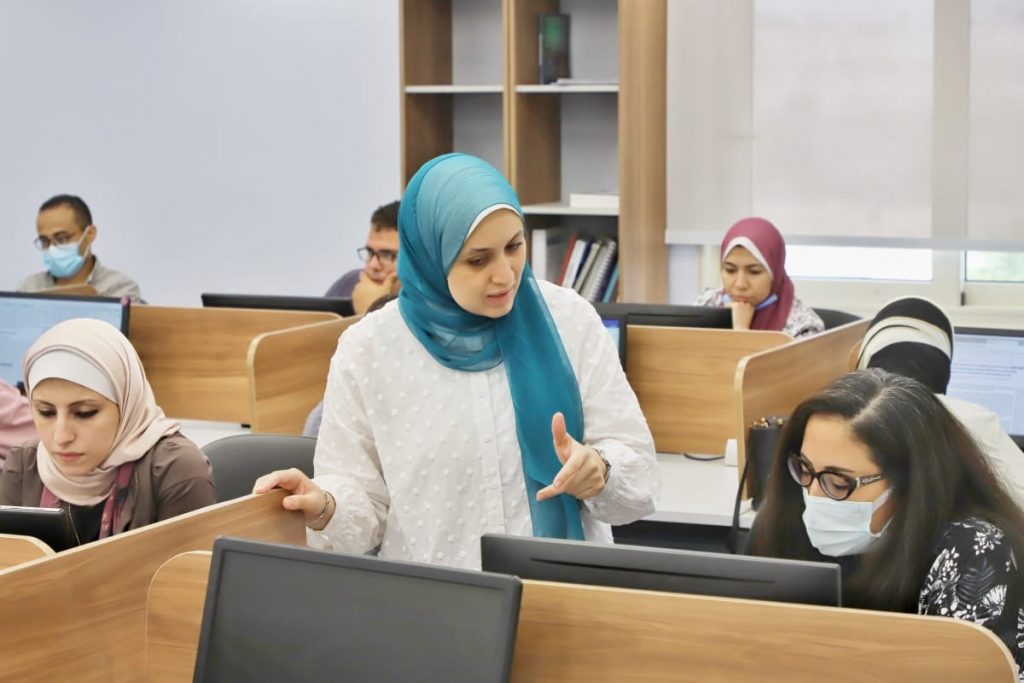 بالصور.. «هيئة الدواء» تعلن انتهاء تدريب الدفعة الثانية من البرنامج التمهيدي لاقتصاديات الدواء