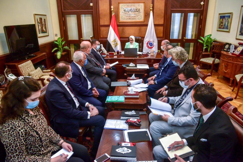 وزيرة الصحة تترأس الاجتماع الأول لمجلس إدارة صندوق التعويض عن مخاطر المهن الطبية وزيرة الصحة تترأس اجتماع صندوق التعويض عن مخاطر المهن الطبية