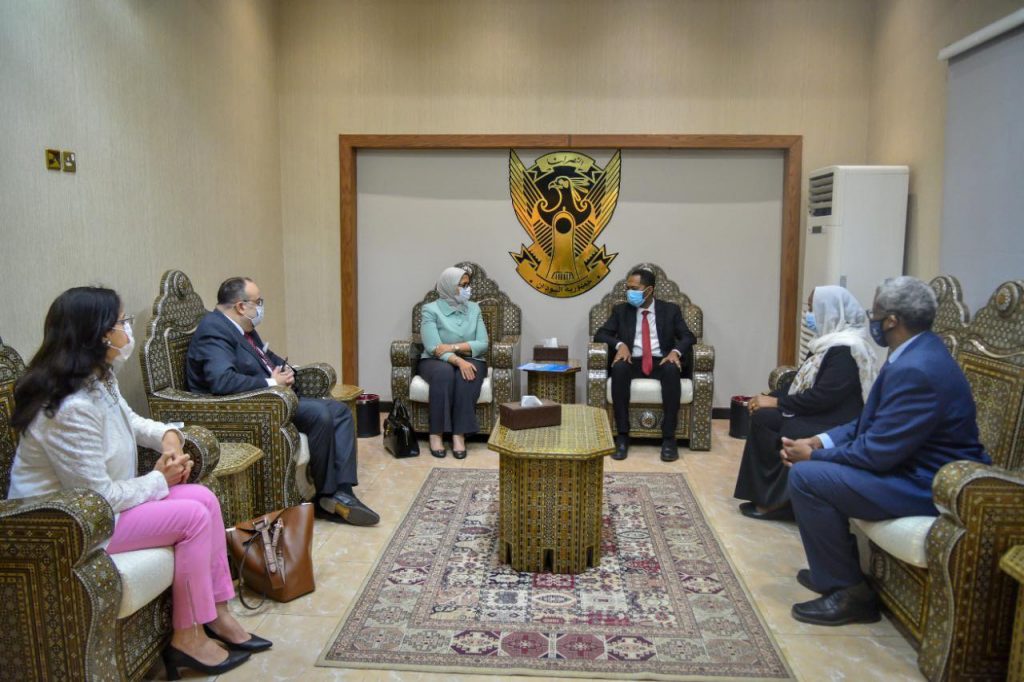 وزيرة الصحة خلال الاجتماع
