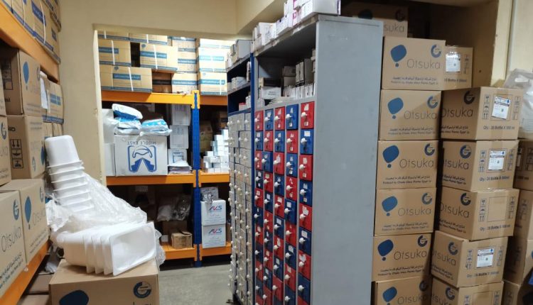 الصحة تغلق مخزن أدوية غير مرخص