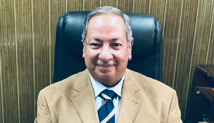 الدكتور باسم محمد عبدالله الرئيس التنفيذي لشركة القاهرة للأدوية سابقا