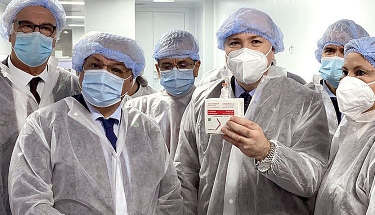 الجزائر تبدأ إنتاج لقاح كورونا محلياً