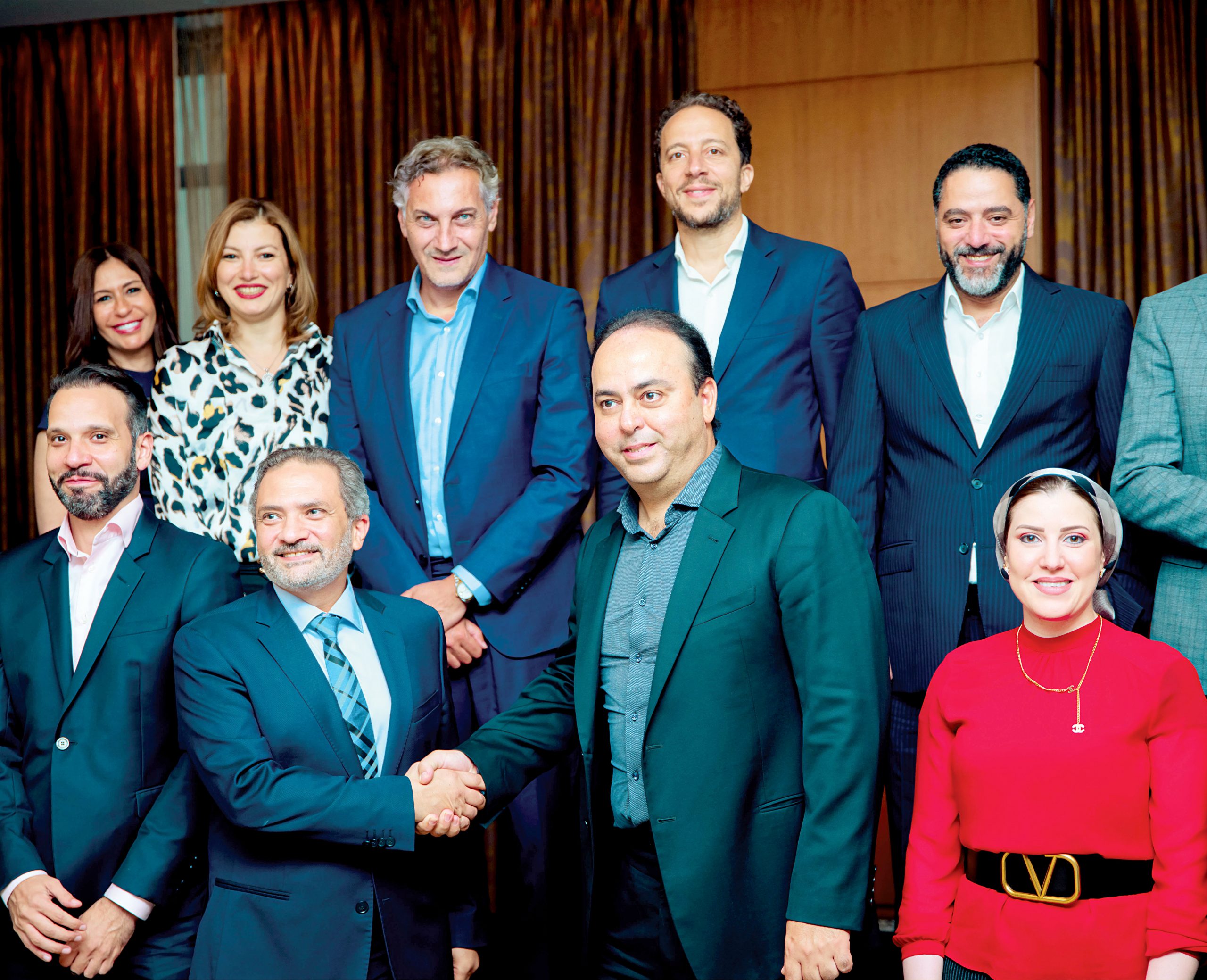 المتحدة للتوزيع والتجارة وباير..