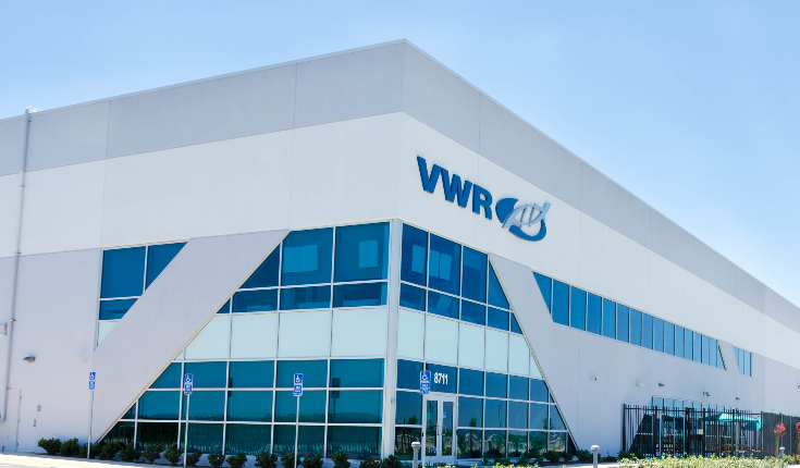 شعار شركة أفانتور لعلوم الحياه