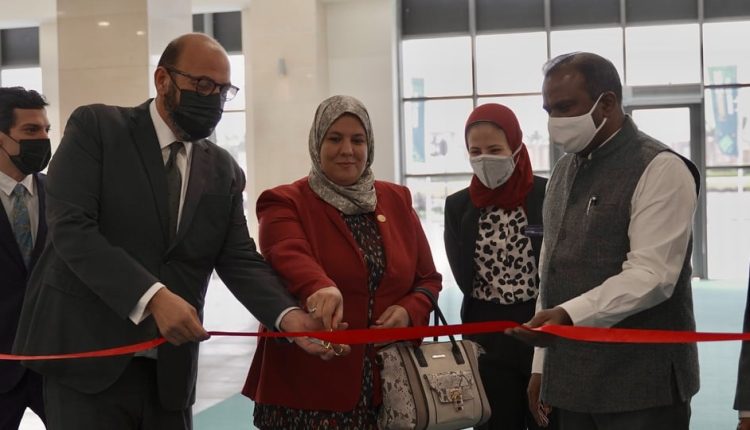 الدكتورة رشا زيادة تفتتح معرض فارما كونكس
