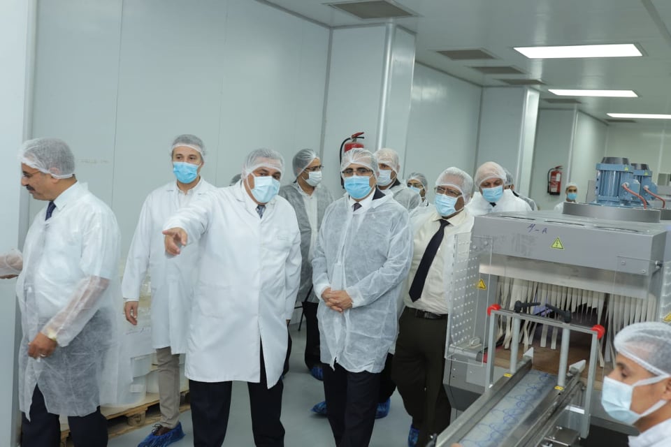 وزير الصحة اليمني يزور «ايبيكو للأدوية» 