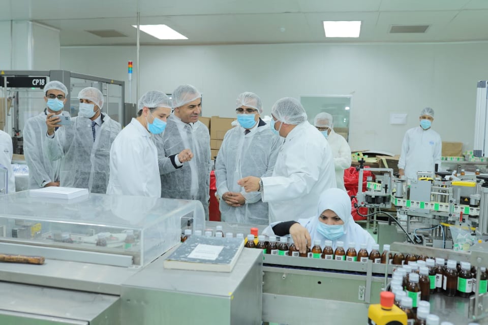وزير الصحة اليمني يزور «ايبيكو للأدوية»