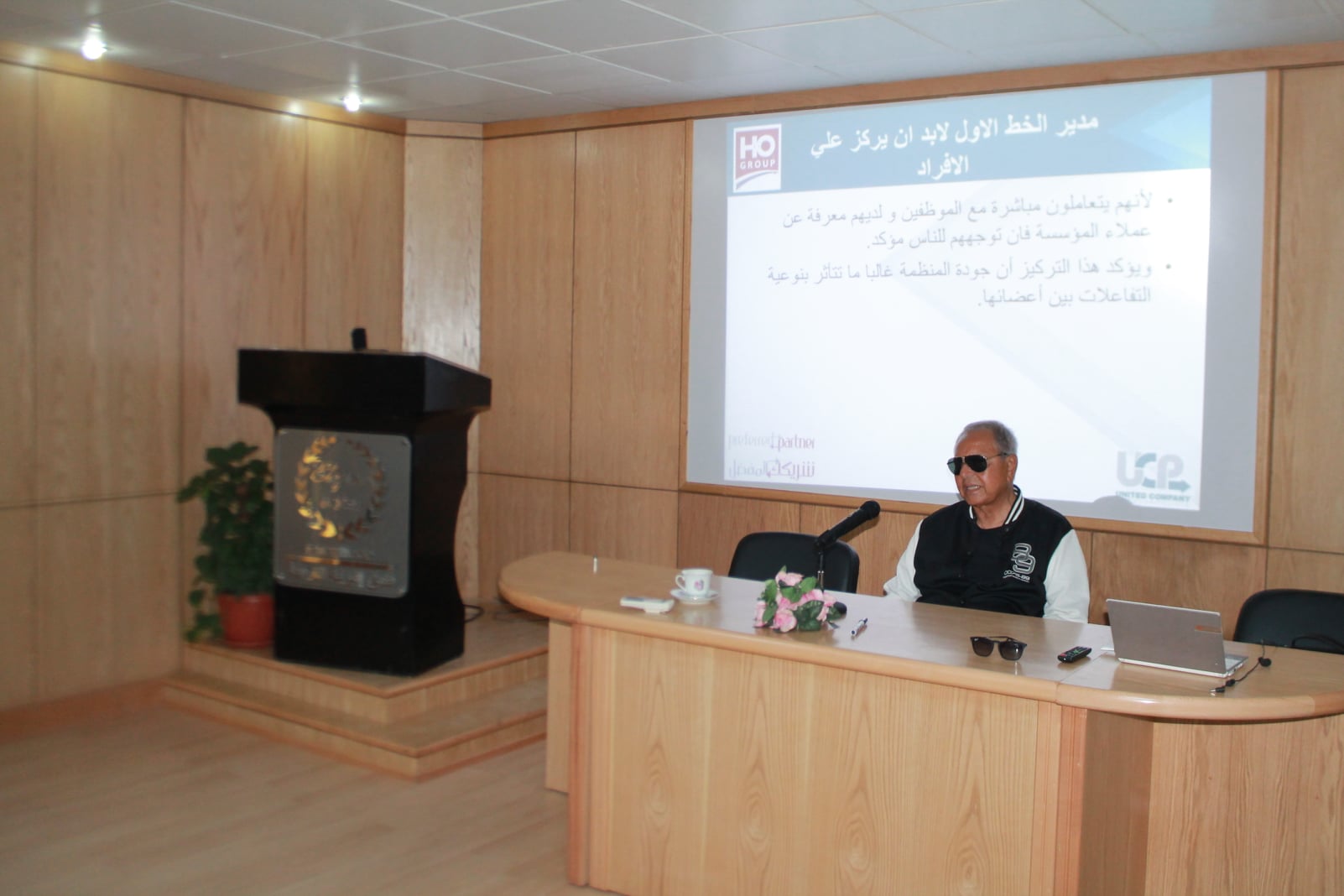 الدكتور حسام عمر رئيس «HO GROUP».. «رائد» توزيع سوق الدواء المصري