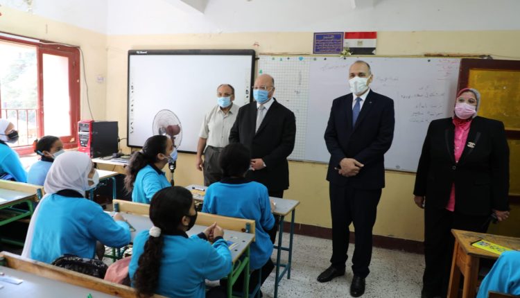 محافظ القاهرة خلال الجولة التفقدية