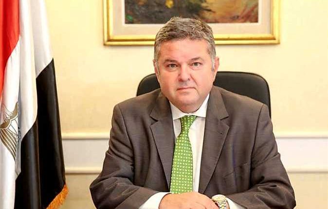 هشام توفيق وزير قطاع الأعمال الأعمال