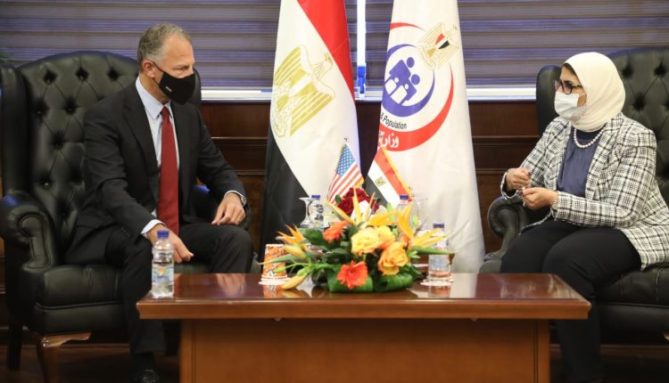 وزيرة الصجة في مقابلة سابقة مع السفير الأمريكي