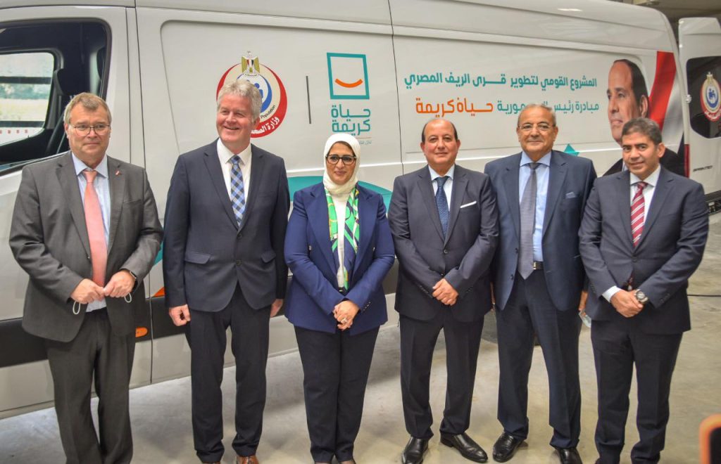نفذتها «ڤاس» الألمانية.. وزيرة الصحة تتفقد تجهيزات أسطول سيارات الإسعاف المخصصة لمبادرة حياة كريمة وزيرة الصحة تتفقد تجهيزات أسطول سيارات الإسعاف