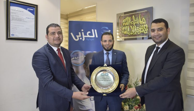 الدكتور أحمد الساداتي نائب الرئيس التنفيذي لمجموعة صيدليات العزبي