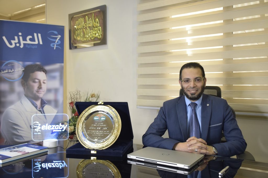 صيدليات العزبي ضمن «أفضل أماكن العمل» في الشرق الأوسط لعام 2022 الدكتور أحمد الساداتي نائب الرئيس التنفيذي لمجموعة صيدليات العزبي