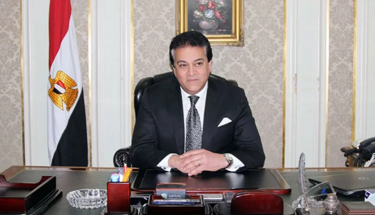 الدكتور خالد عبد الغفار وزير التعليم العالى والبحث العلمى والقائم بأعمال وزير الصحة