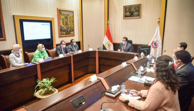 الدكتور خالد عبد الغفار، وزير التعليم العالي والبحث العلمي، القائم بعمل وزير الصحة