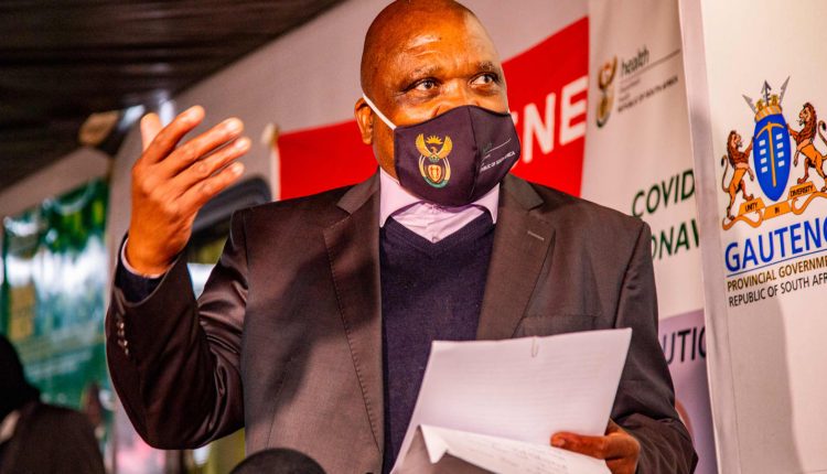 جو باهلا وزير الصحة فى دولة جنوب أفريقيا