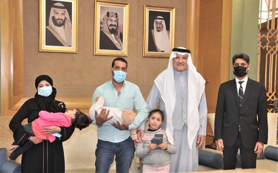 سفير خادم الحرمين الشريفين لدى مصر أسامة بن أحمد نقلي