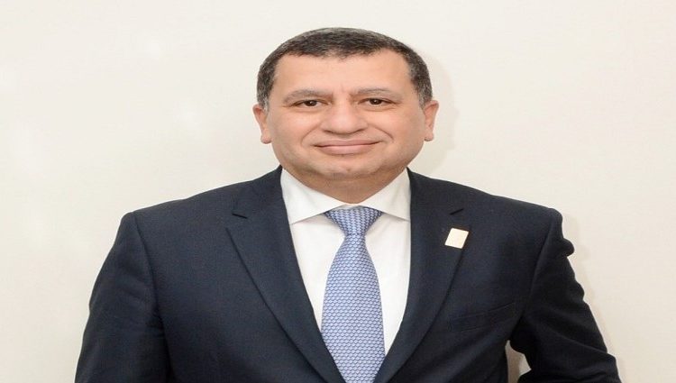 الدكتور أحمد عز الدين