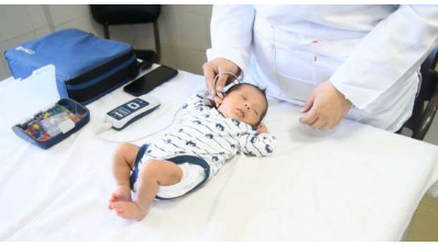 الصحة: فحص 9.5 مليون طفل ضمن مبادرة الكشف المبكر عن ضعف السمع