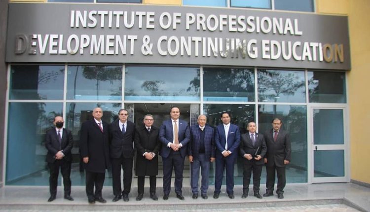 أحمد السبكي يزور أول مدينة طبية بالعاصمة الإدارية