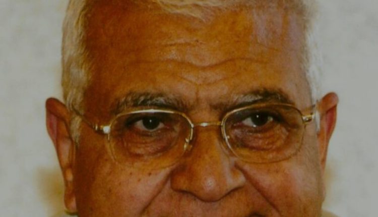 الراحل الدكتور حسام طاهر