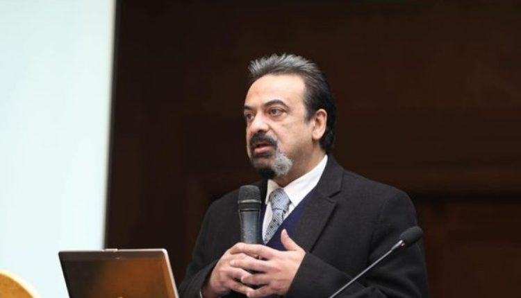 الدكتور حسام عبد الغفار