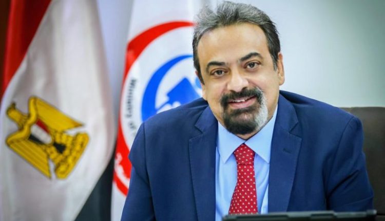 د. حسام عبدالغفار المتحدث الرسمي لوزارة الصحة والسكان،
