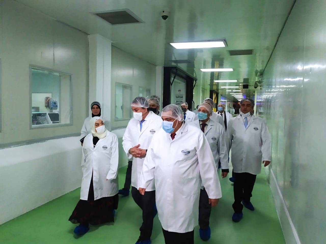 القائم بأعمال وزير الصحة يتفقد مصنع «ايبيكو للأدوية»