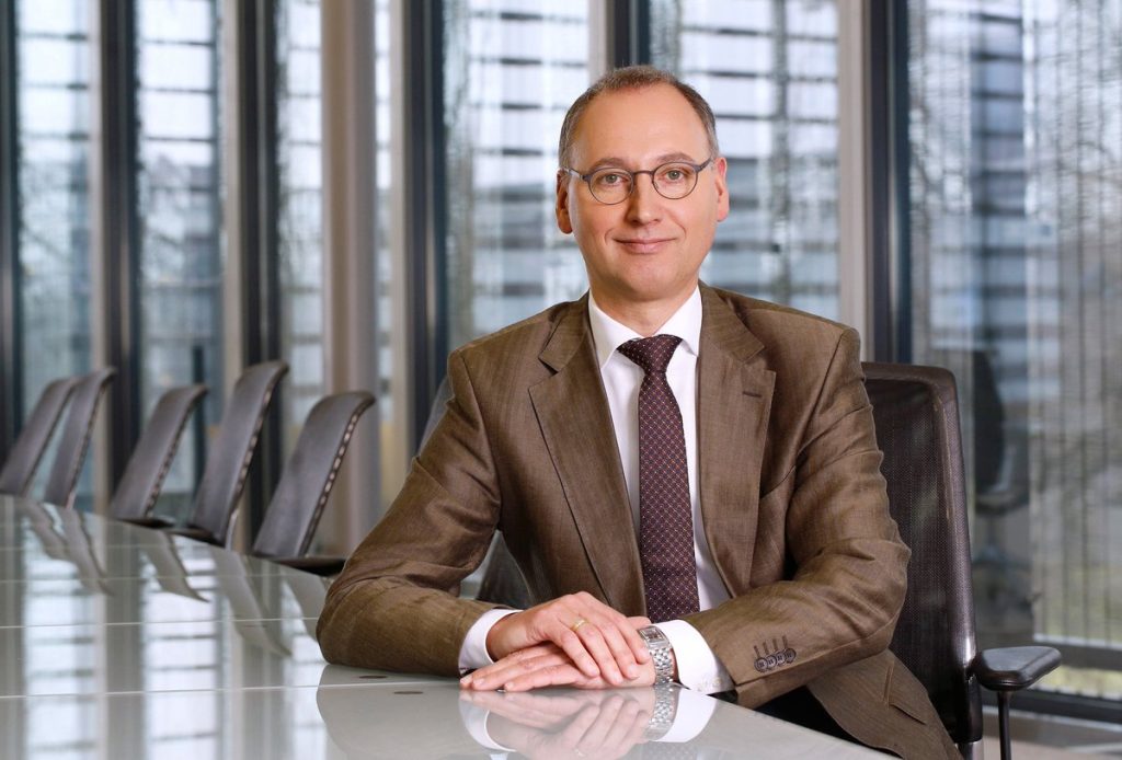 «باير» تستثمر 1.3 مليار يورو في «Leaps by Bayer» خلال السنوات الثلاث المقبلة فيرنر بومان، رئيس مجلس إدارة شركة باير