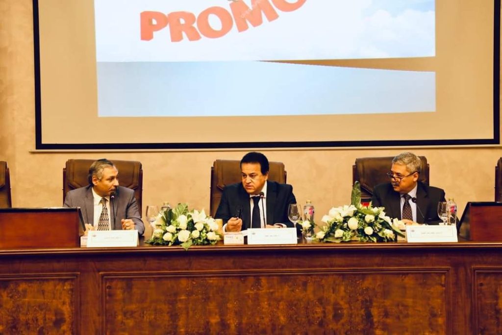 عبد الغفار يؤكد الدور المجتمعي والخدمي للمراكز البحثية في حل مشكلات المجتمع