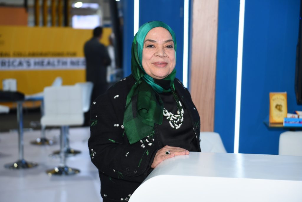 «أكديما» من قلب المعرض الأهم عالميا «CPhI».. نسعى لزيادة صادراتنا الدوائية ورفع شعار «صنع في مصر» بكافة بلدان العالم الدكتورة ألفت غراب رئيس مجموعة أكديما للأدوية
