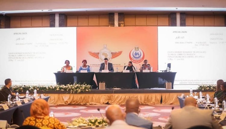 جانب من فعاليات أعمال اللجنة