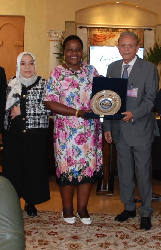 وزيرة صحة مالاوى تزور مصانع شركة ايبيكو للأدوية